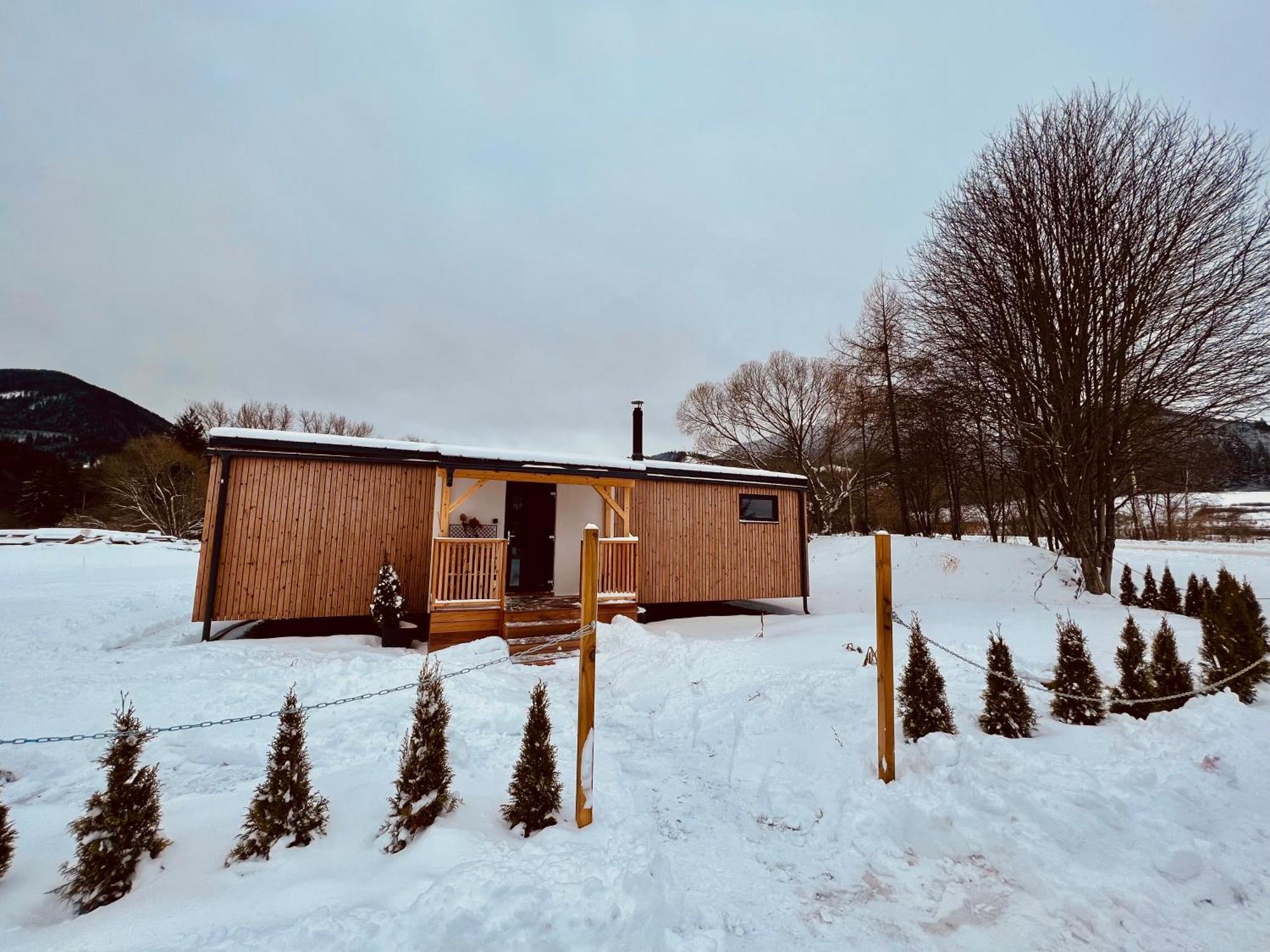 Domcek Pod Vezami S Virivkou A Grilom, Pri Termalnom Kupalisku Apartment Liptovsky Jan Exterior photo