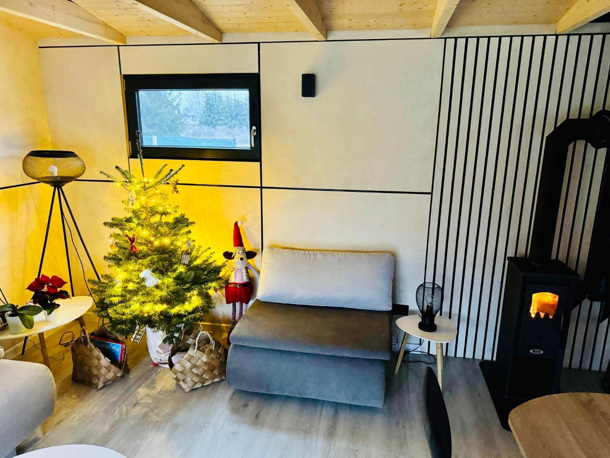 Domcek Pod Vezami S Virivkou A Grilom, Pri Termalnom Kupalisku Apartment Liptovsky Jan Exterior photo